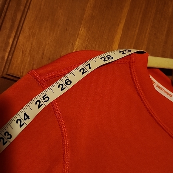 Calvin Klein SPF 40 + Protection swimwear top NWT Woman's Size L - Picture 10 of 14